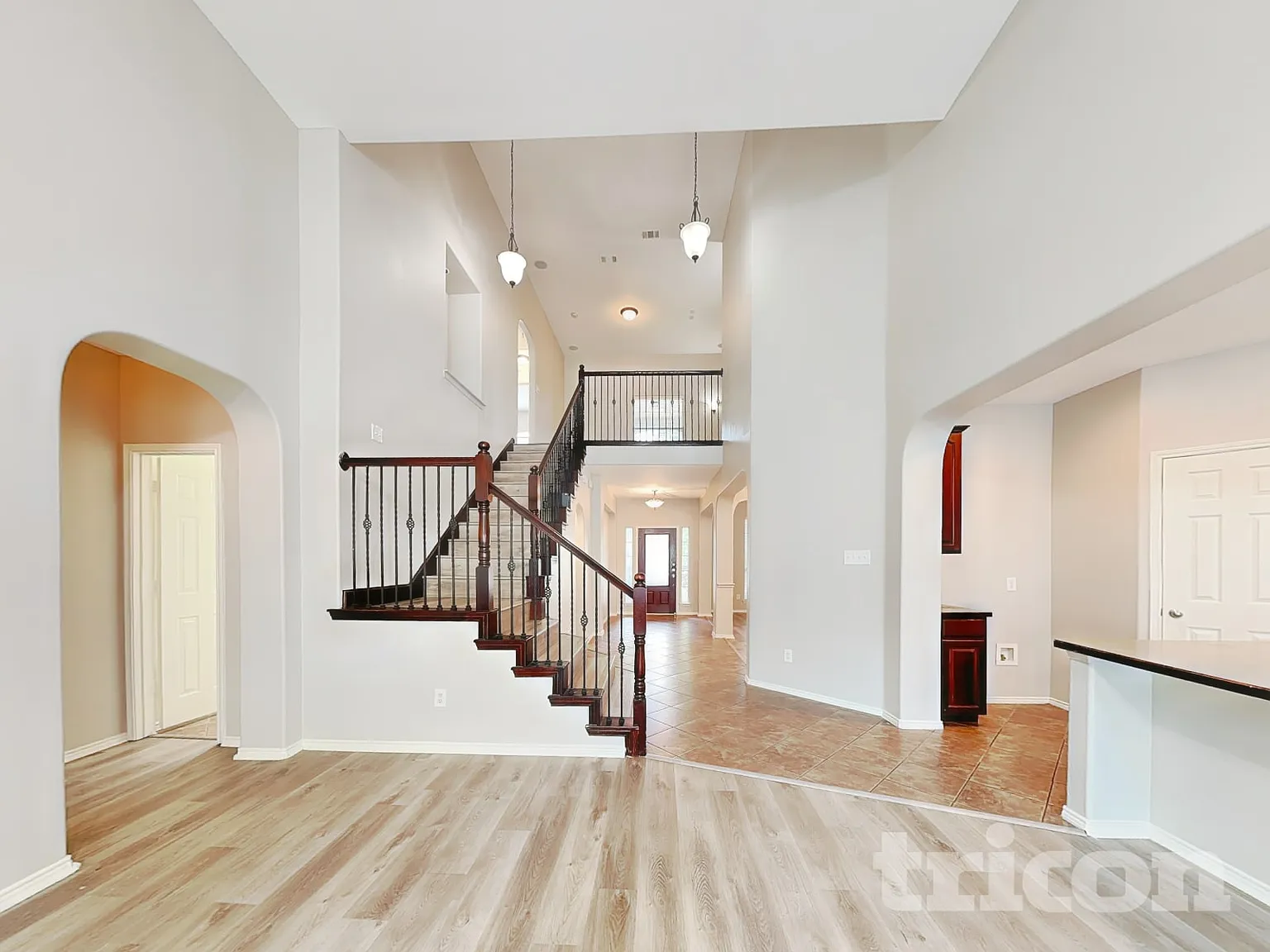 5805 Paloma Blanca Drive Fort Worth TX — Photo 2