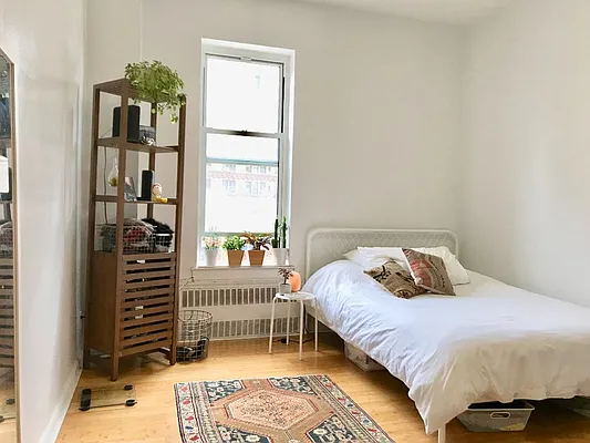 Rented by Sovereign Associates | media 18