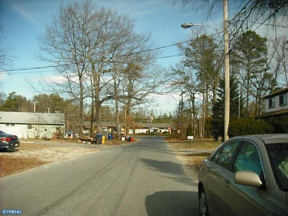 3rd image of 272 N Lincoln Ave