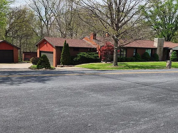 801 Oakwood Rd, East Peoria, IL 61611