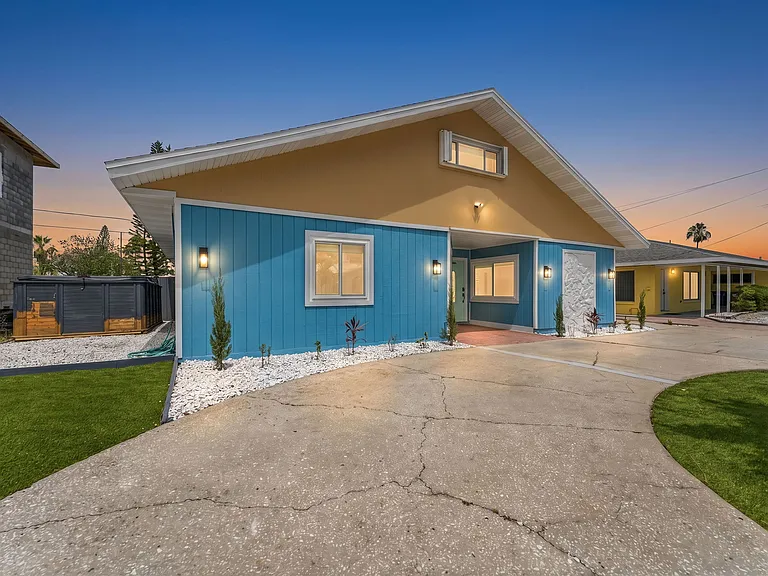 14109 W Parsley Dr — Photo 86