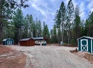 4104 Lyon And Moss Rd #B, Loon Lake, WA 99148