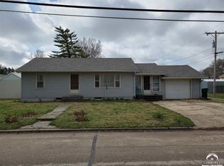 310 E Bridge St, Perry, KS 66073