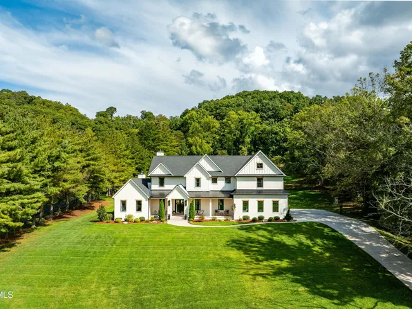 2333 Rock Springs Rd, Kingsport, TN 37664