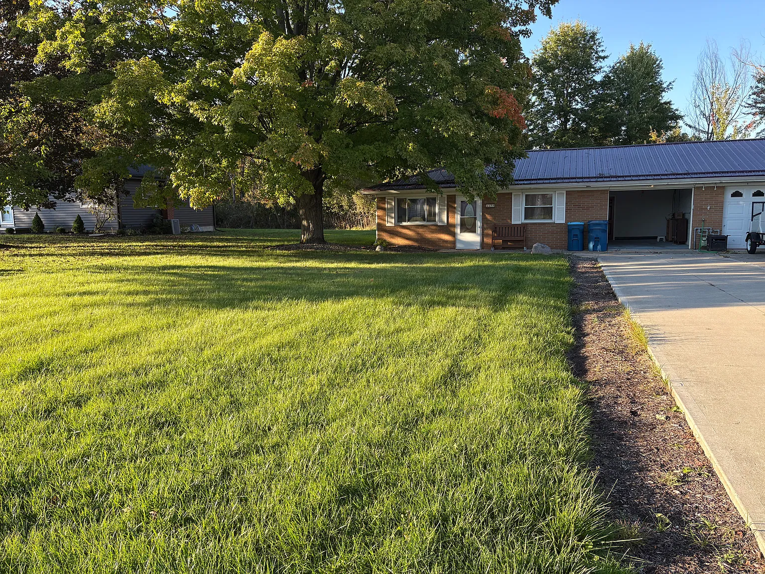 3175 & 3177 Pleasant Dr — Photo 1