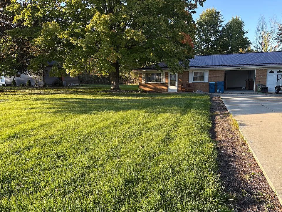 3175 & 3177 Pleasant Dr #3177