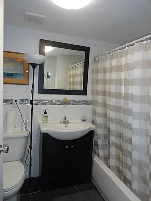 Rented by Halvatzis Realty | media 22