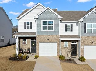6 Loebner Ln, Simpsonville, SC 29680