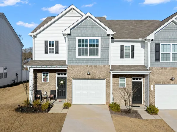 6 Loebner Ln, Simpsonville, SC 29680