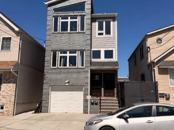 12 Rome St, Newark City, NJ 07105