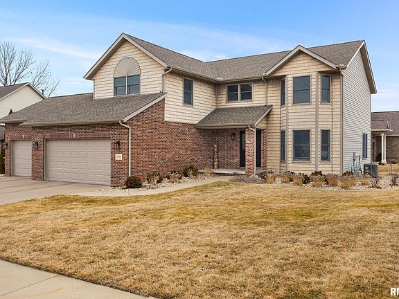 3rd image of 3903 W Hearthwood Dr