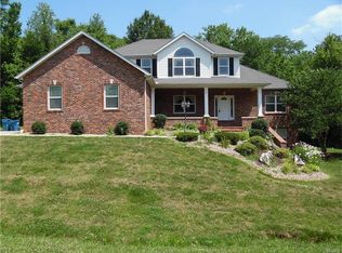 7909 Bambi Dr, Troy, IL 62294