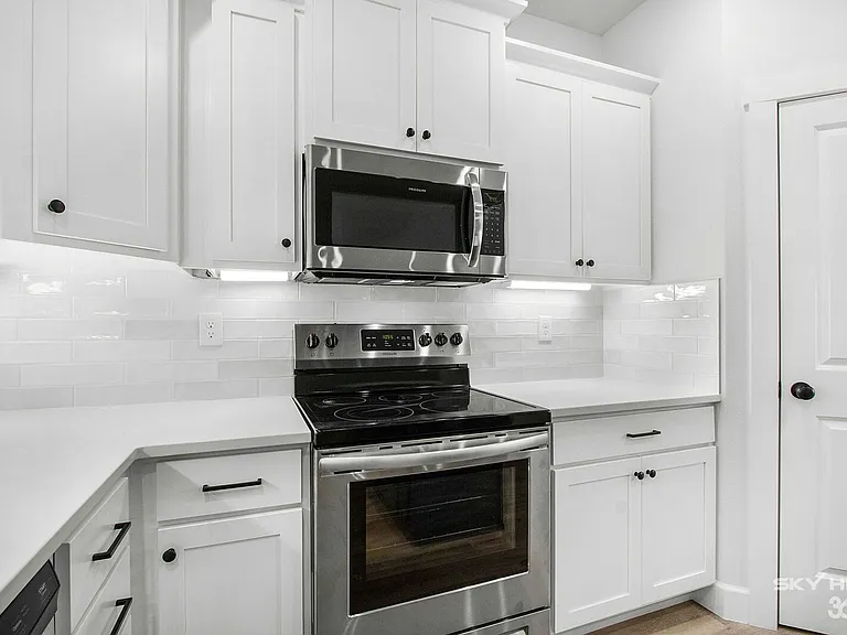 187 Main St — Photo 12