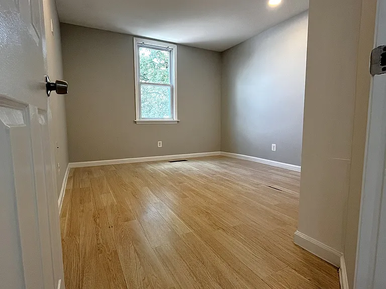 1219 Alabama Dr — Photo 10