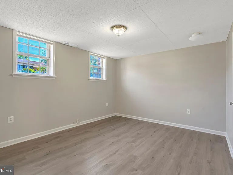 7065 Leewood Forest Dr — Photo 42