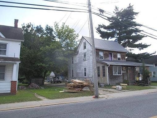 2nd image of 19 N Market St