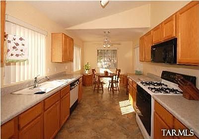 3rd image of 8282 N Camino De La Viola