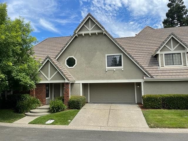 2nd image of 731 Bridgeside Dr