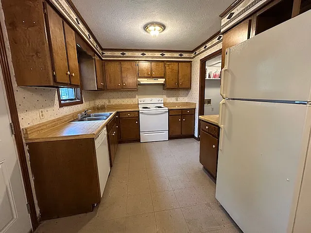 2 bed, 1.5 bath, $1,050 — Photo 4