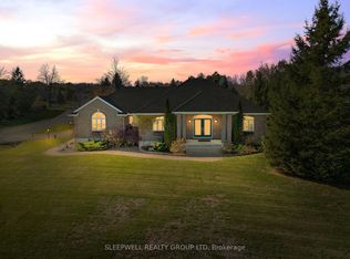 1040 Misty Morning Ln, Ottawa, ON K4P1P8