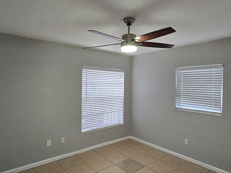 19572 NW 29th Pl — Photo 12