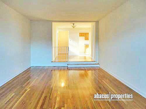 4th image of 315 Ocean Pkwy APT 4D