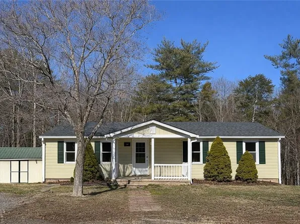 333 Sandy Flats Rd, North Wilkesboro, NC 28659