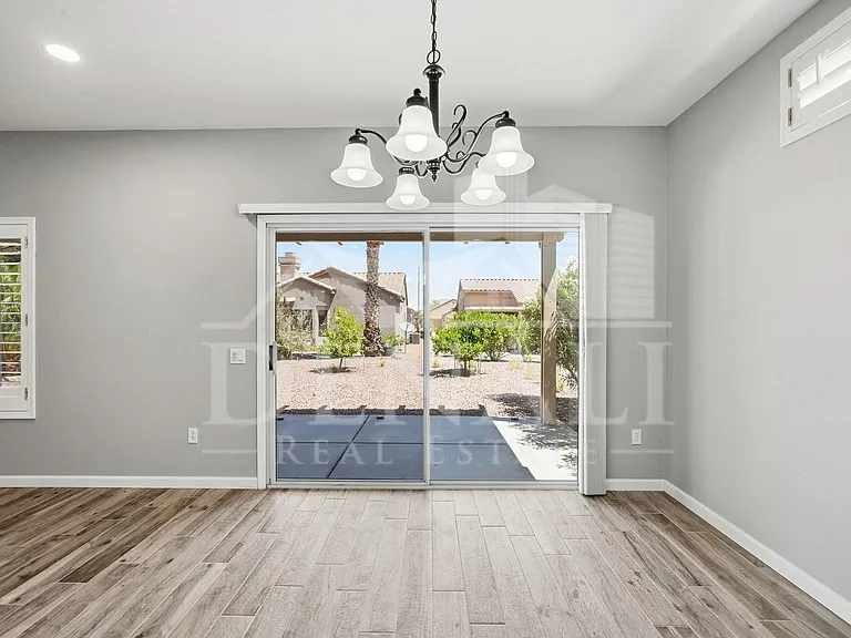 16536 W Rock Springs Ln — Photo 22