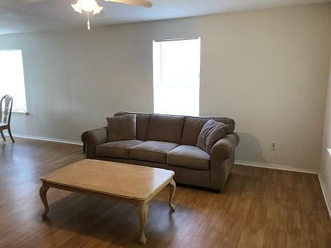 5th image of 307 Lake Livingston Dr
