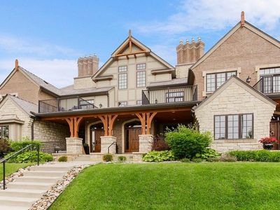 4502 Summit St, Kansas City, MO, 64111