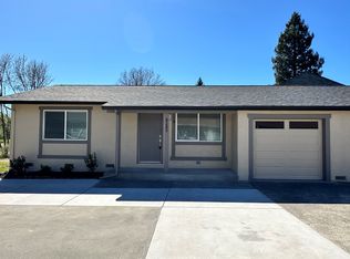 8285 Valley View Dr #B, Sebastopol, CA 95472