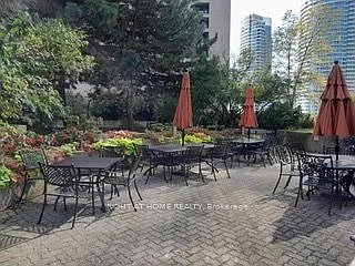 33 Harbour Sq #1616 — Photo 27
