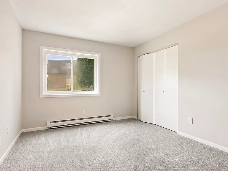 20206 S Frankfort Square Rd #D — Photo 8