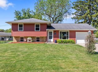 414 11th Ave S, Onalaska, WI 54650