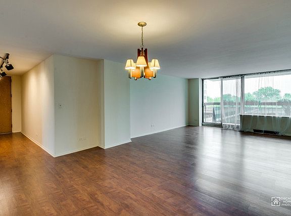 2nd image of 5201 S Cornell Ave APT 4C
