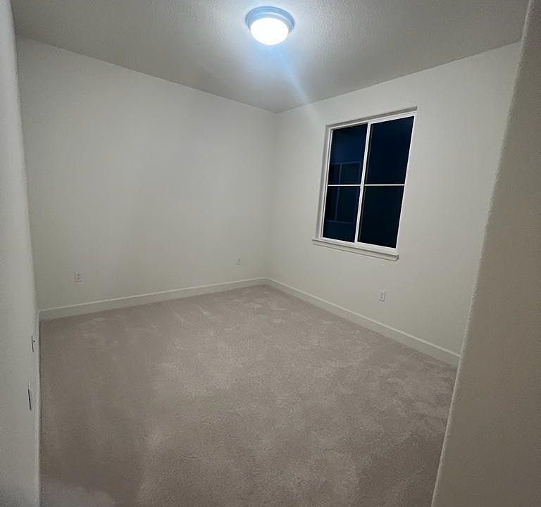 1st image of 3919 1/2 Watermist Way