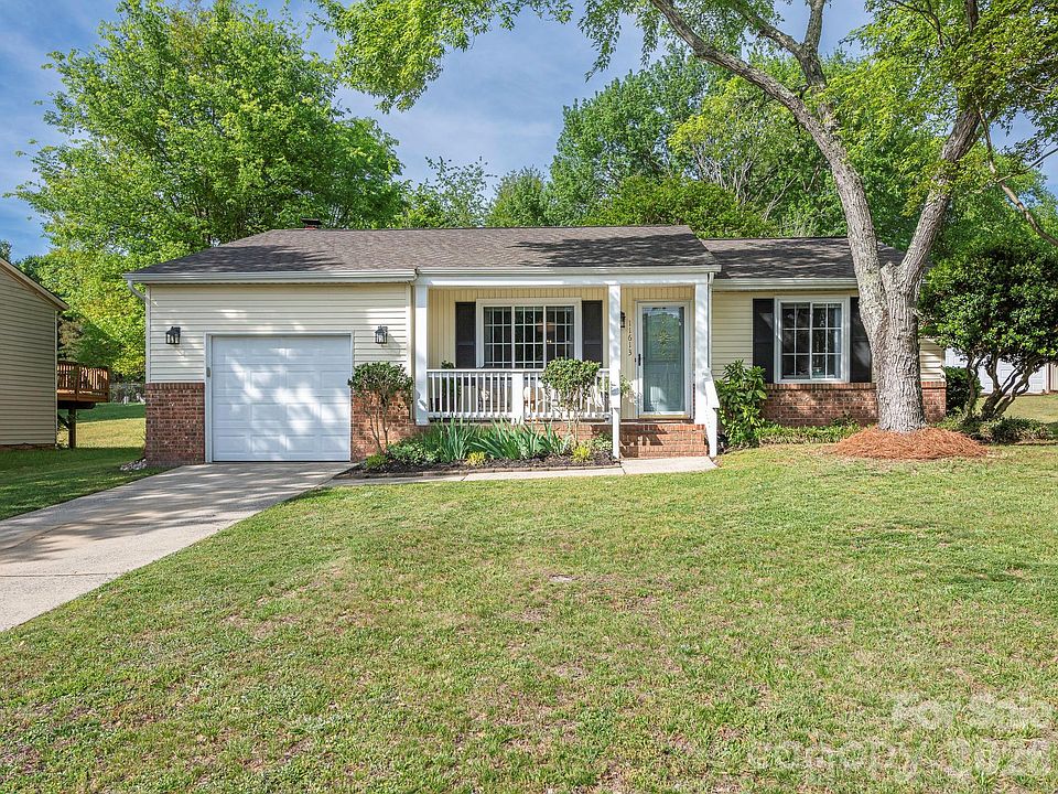 1st image of 11613 Five Cedars Rd