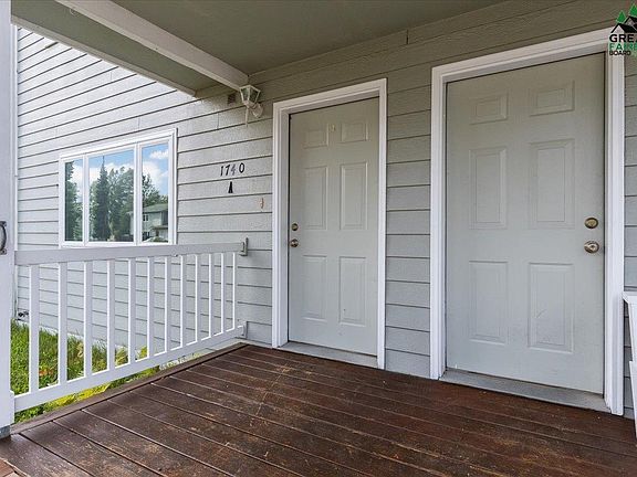 4th image of 1740 Old Pioneer Way
