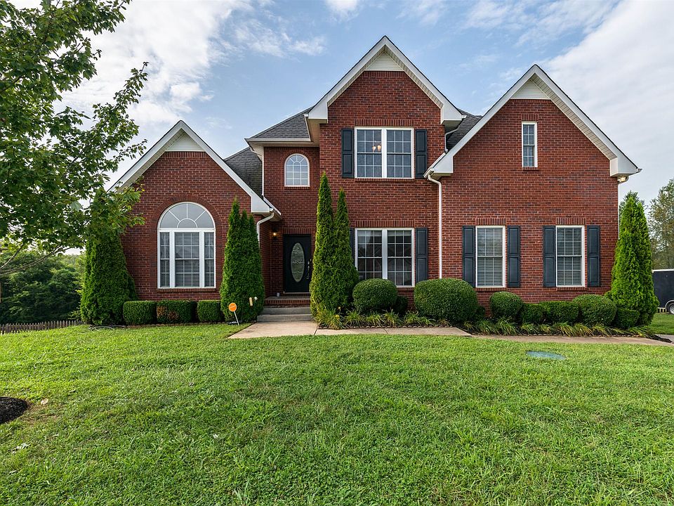 1st image of 874 Iron Wood Cir