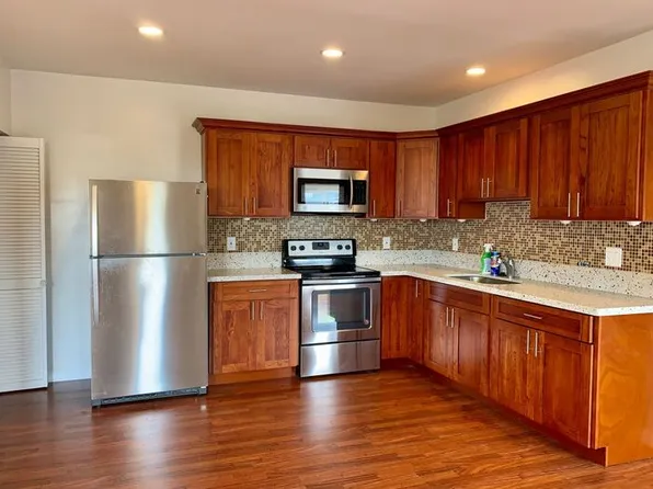 99-50 Nalopaka Pl, Aiea, HI 96701