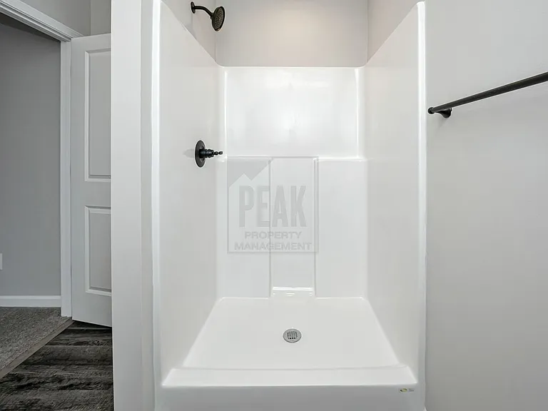 390 Woodland Cir — Photo 33