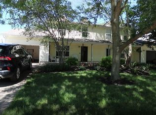 2325 Lakeside Dr, Lakemore, OH 44250