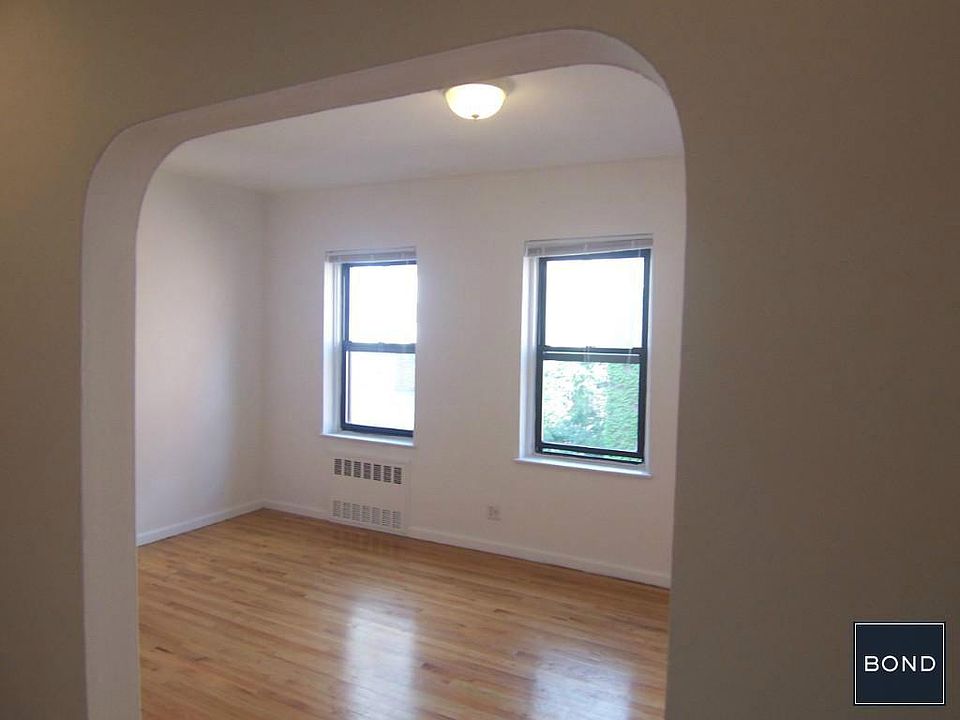 2nd image of 201 E 76th St APT 3C