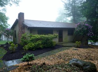 1342 Slutter Rd, Pocono Lake, PA 18347