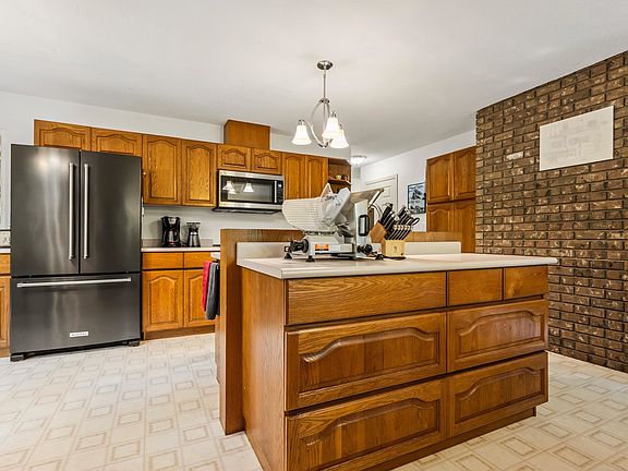 4th image of 4556 Charlie Spruce Pl