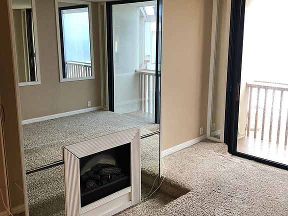 3rd image of 5015 Santa Cruz Ave Unit 306