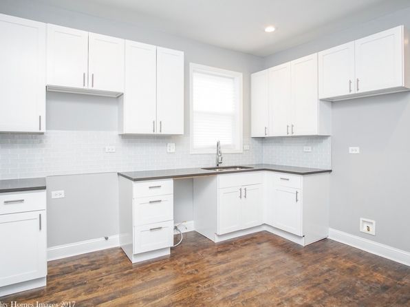 1213 N Austin Blvd #2