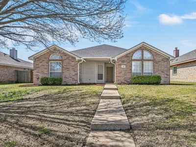 729 NW Summercrest Blvd, Burleson, TX, 76028