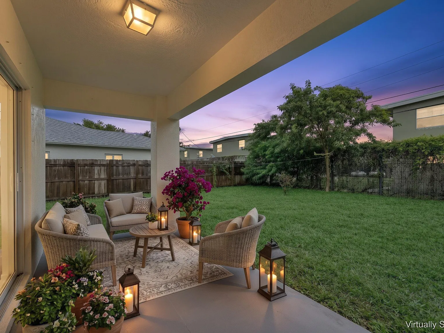 3 bed, 2.0 bath, 1324 sqft, $3,100 — Photo 2