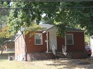 8721 College Ave, Saint Louis, MO 63136